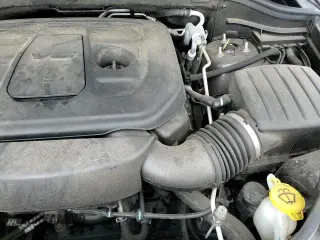 2020 Dodge Durango GT z VIN 1C4RDJDG1LC382812, wystawiony jako Copart lot #61507085 z przebiegiem 90 999 mil mil oraz Szkoda całkowita • Salvage title. Historia ofert i sprzedaży dostępna na DreamBid. Obrazek 16.