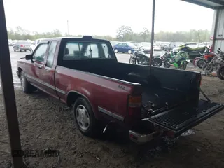 1994 Toyota Pickup DX with VIN JT4RN93P7R5102658, listed as a IAAI auction lot 41978357 with 177,464 mi miles and . Bid and sale history available at DreamBid. Image 3.