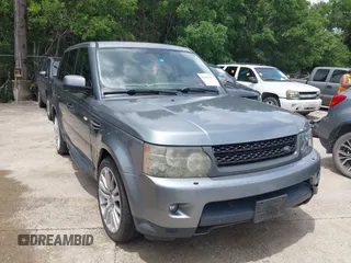 2011 Land Rover Range Rover Sport HSE Lux z VIN SALSK2D49BA711536, wystawiony jako IAAI lot #42494743 z przebiegiem 128 328 mil mil oraz . Historia ofert i sprzedaży dostępna na DreamBid. Obrazek 1.