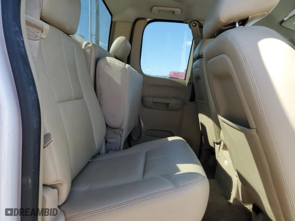 2013 GMC Sierra 2500HD SLE with VIN 1GT220CG8DZ395364, listed as a Copart auction lot 76258174 with 0 mi miles and Salvage Title. Bid and sale history available at carsss.com. Image 10.