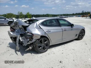 2022 Genesis G70 3.3T z VIN KMTG54TEXNU081802, wystawiony jako Copart lot #53719155 z przebiegiem 38 609 mil mil oraz Szkody całkowita. Historia ofert i sprzedaży dostępna na DreamBid. Obrazek 3.