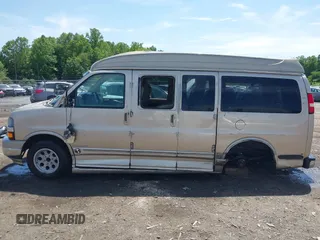2006 Chevrolet Express Passenger z VIN 1GBFG15T161127863, wystawiony jako IAAI lot #42309370 z przebiegiem 220 524 mil mil oraz . Historia ofert i sprzedaży dostępna na DreamBid. Obrazek 6.