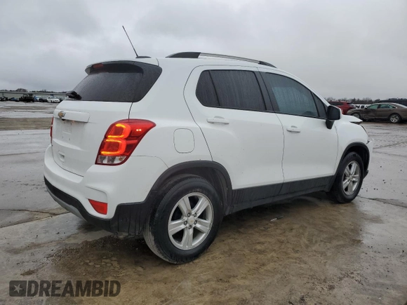 2021 Chevrolet Trax LT with VIN KL7CJLSB8MB343558, listed as a Copart auction lot 44611825 with 39,896 mi miles and Salvage Title. Bid and sale history available at DreamBid. Image 3.