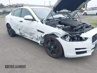 2019 Jaguar XE 25t with VIN SAJAS4FX3KCP52756, listed as a IAAI auction lot 41826575 with 71,252 mi miles. Bid and sale history available at carsss.com. Image 6.