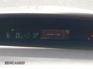 2012 Toyota Prius One z VIN JTDKN3DU4C1562832, wystawiony jako IAAI lot #42148967 z przebiegiem 264 211 mil mil oraz . Historia ofert i sprzedaży dostępna na DreamBid. Obrazek 7.