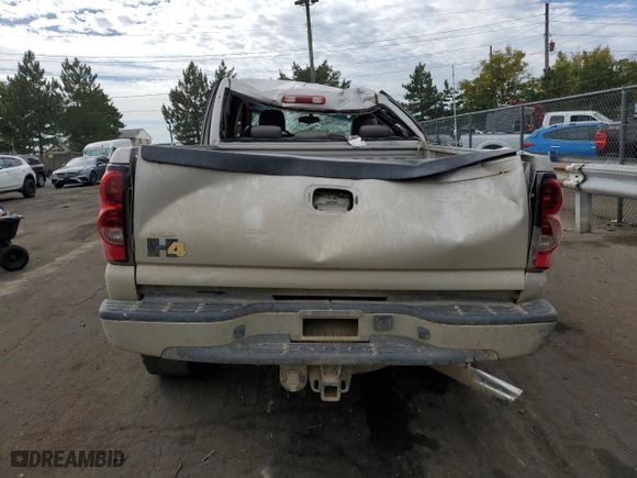 2006 Chevrolet Silverado 2500HD Work Truck with VIN 1GCHK23276F103606, listed as a Copart auction lot 71960354 with 83,830 mi miles and Salvage Title. Bid and sale history available at carsss.com. Image 6.