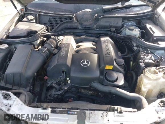 2002 Mercedes-Benz E-Class with VIN WDBJF65J72B485024, listed as a IAAI auction lot 41433088 with 100,100 mi miles. Bid and sale history available at carsss.com. Image 10.