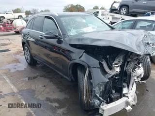 2016 Mercedes-Benz GLC with VIN WDC0G4KB9GF085925, listed as a IAAI auction lot 40804297 with 77,297 mi miles. Bid and sale history available at carsss.com. Image 13.