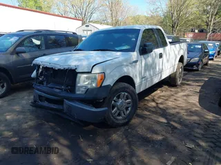 2014 Ford F-150 XL with VIN 1FTFX1CTXEFC01524, listed as a IAAI auction lot 41955270 with 251,992 mi miles. Bid and sale history available at carsss.com. Image 17.