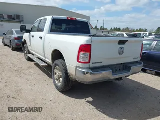 2024 Ram 2500 Big Horn with VIN 3C6UR5DJ9RG373903, listed as a IAAI auction lot 41826324 with 12,889 mi miles. Bid and sale history available at carsss.com. Image 3.