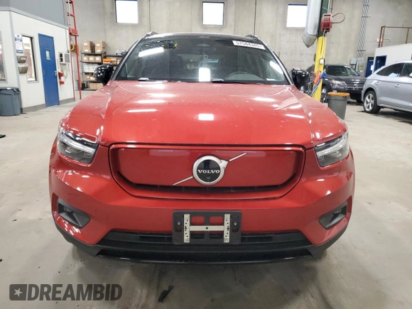 2021 Volvo XC40 with VIN YV4ED3UR8M2529871, listed as a Copart auction lot 57584345 with 35,609 mi miles and Salvage title. Bid and sale history available at DreamBid. Image 5.