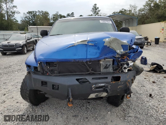 1999 Dodge Ram 2500 with VIN 1B7KF2363XJ504002, listed as a Copart auction lot 73557954 with 297,618 mi miles and Salvage Title. Bid and sale history available at carsss.com. Image 5.