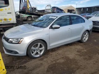 2013 Volkswagen Jetta Sedan Hybrid SE with VIN 3VW637AJ3DM299484, listed as a Copart auction lot 43634725 with 64,805 mi miles and Salvage Title. Bid and sale history available at carsss.com. Image 1.