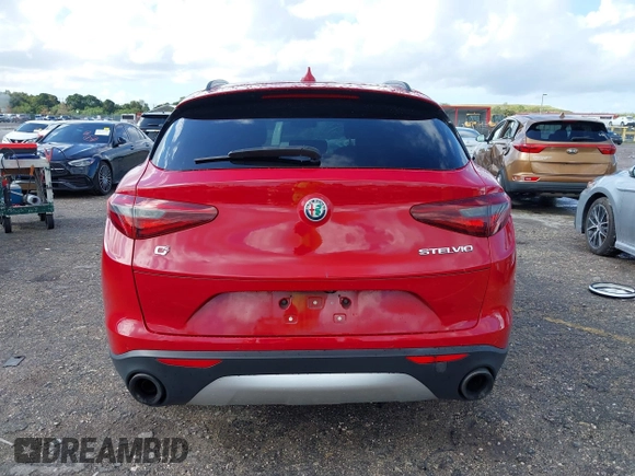 2018 Alfa Romeo Stelvio Sport z VIN ZASFAKPN0J7B61761, wystawiony jako IAAI lot #41144776 z przebiegiem 34 314 mil mil oraz . Historia ofert i sprzedaży dostępna na DreamBid. Obrazek 16.