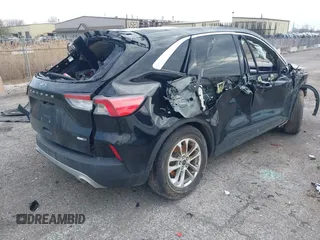 2020 Ford Escape SE z VIN 1FMCU9G65LUA09107, wystawiony jako IAAI lot #41967725 z przebiegiem 131 177 mil mil oraz . Historia ofert i sprzedaży dostępna na DreamBid. Obrazek 4.