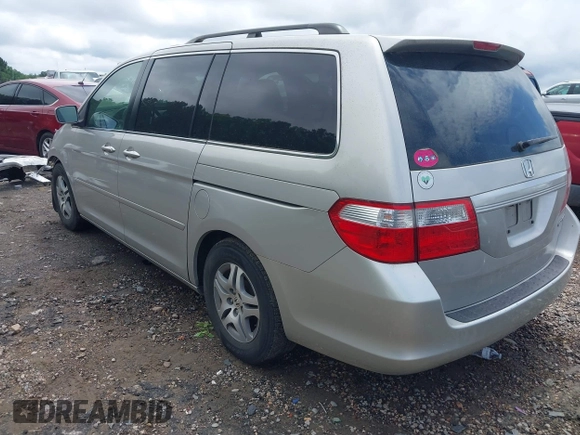 2005 Honda Odyssey EX-L z VIN 5FNRL38695B036836, wystawiony jako IAAI lot #42369670 z przebiegiem 222 061 mil mil oraz . Historia ofert i sprzedaży dostępna na DreamBid. Obrazek 3.