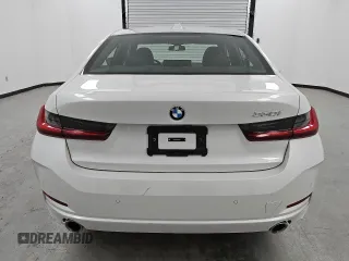 2024 BMW 3 Series 330i with VIN 3MW69FF00R8E89560, listed as a Copart auction lot 52459365 with 18,931 mi miles and Clean Title. Bid and sale history available at carsss.com. Image 6.