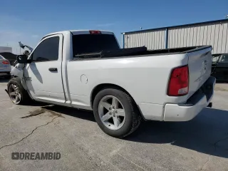 2016 Ram 1500 Express z VIN 3C6JR6AG7GG278061, wystawiony jako Copart lot #49131305 z przebiegiem Nie podano mil oraz Szkoda całkowita • Salvage title. Historia ofert i sprzedaży dostępna na DreamBid. Obrazek 2.