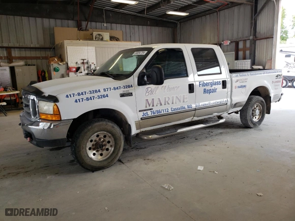 2000 Ford Super Duty F-250 XL with VIN 1FTNW21F2YEE31635, listed as a Copart auction lot 69854734 with 442,635 mi miles and Salvage Title. Bid and sale history available at carsss.com. Image 1.