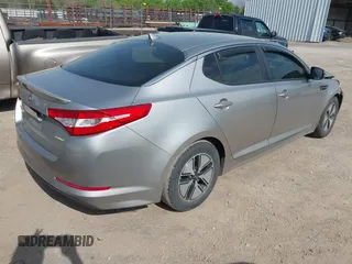 2012 Kia Optima Hybrid with VIN KNAGM4AD9C5020070, listed as a IAAI auction lot 41952137 with 153,942 mi miles. Bid and sale history available at carsss.com. Image 4.