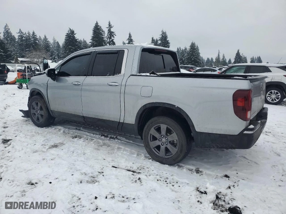 2020 Honda Ridgeline RTL-E with VIN 5FPYK3F72LB024204, listed as a Copart auction lot 44781355 with 32,785 mi miles and Salvage Title. Bid and sale history available at carsss.com. Image 2.