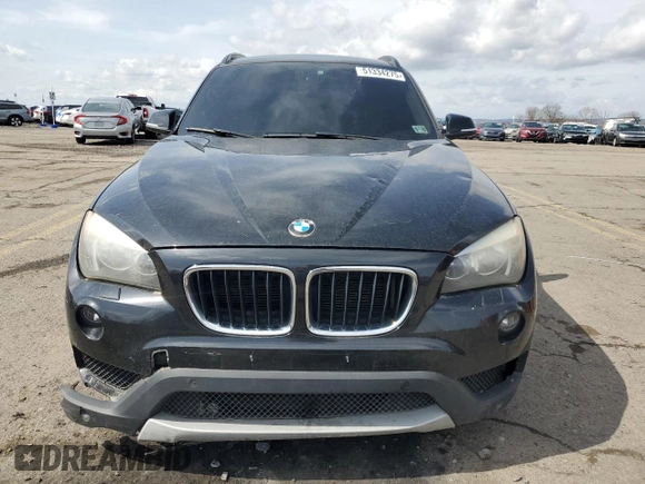 2014 BMW X1 xDrive28i z VIN WBAVL1C5XEVY20300, wystawiony jako Copart lot #51334275 z przebiegiem 175 652 mil mil oraz Tytuł czysty. Historia ofert i sprzedaży dostępna na DreamBid. Obrazek 5.