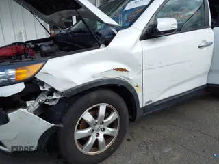 2012 Kia Sorento LX with VIN 5XYKTDA2XCG250013, listed as a IAAI auction lot 41863672 with 172,118 mi miles. Bid and sale history available at carsss.com. Image 12.