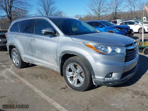 2014 Toyota Highlander Limited with VIN 5TDDKRFH9ES047643, listed as a IAAI auction lot 41427770 with 120,935 mi miles. Bid and sale history available at carsss.com. Image 1.