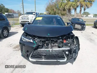 2020 Lexus UX with VIN JTHP9JBH7L2033386, listed as a IAAI auction lot 41463356 with 53,507 mi miles. Bid and sale history available at carsss.com. Image 12.