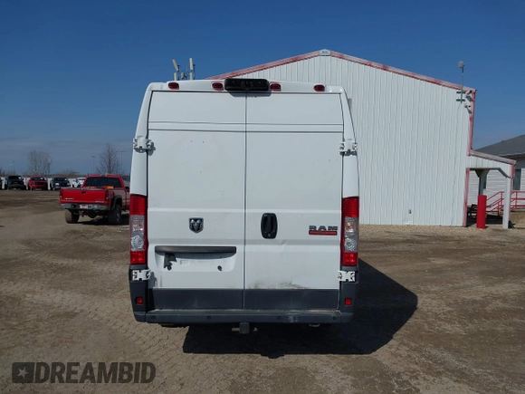 2018 Ram ProMaster Cargo with VIN 3C6URVJG0JE153588, listed as a IAAI auction lot 41726532 with 86,305 mi miles. Bid and sale history available at carsss.com. Image 16.