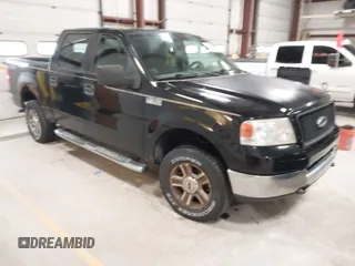 2005 Ford F-150 XLT with VIN 1FTRW14W85FB14830, listed as a IAAI auction lot 41993432 with 226,490 mi miles. Bid and sale history available at carsss.com. Image 1.