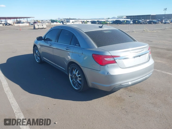 2014 Chrysler 200 LX with VIN 1C3CCBAB3EN210784, listed as a IAAI auction lot 40809915 with 177,513 mi miles. Bid and sale history available at carsss.com. Image 3.