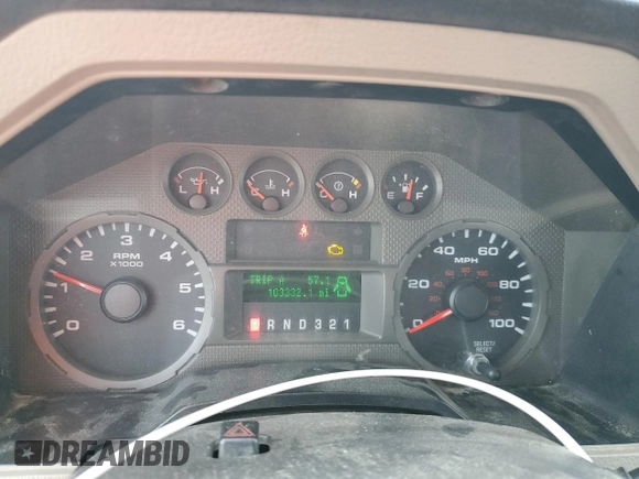 2008 Ford F-250 XL z VIN 1FTSW21Y28EB35230, wystawiony jako Copart lot #86930534 z przebiegiem 103 332 mil mil oraz Czysty tytuł • Clean title. Historia ofert i sprzedaży dostępna na DreamBid. Obrazek 9.