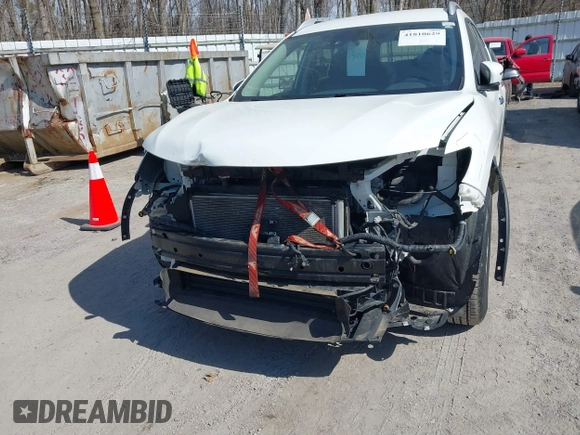 2020 Nissan Rogue S with VIN KNMAT2MV0LP511443, listed as a IAAI auction lot 41810629 with 151,606 mi miles. Bid and sale history available at carsss.com. Image 6.