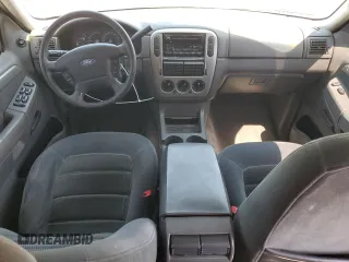 2003 Ford Explorer XLT z VIN 1FMZU63K33ZB48876, wystawiony jako Copart lot #53978745 z przebiegiem 155 201 mil mil oraz Szkody całkowita. Historia ofert i sprzedaży dostępna na DreamBid. Obrazek 8.