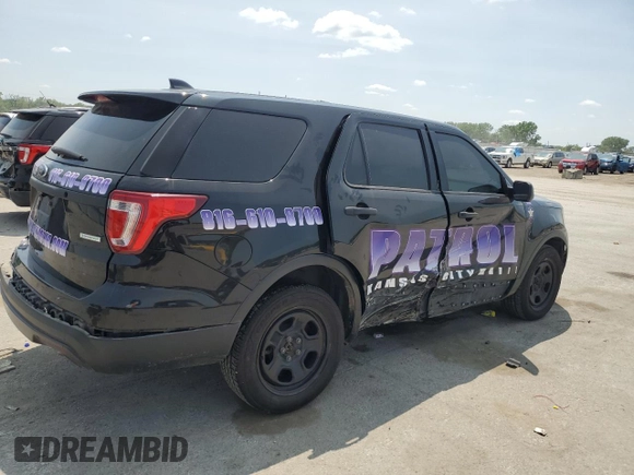 2017 Ford Police Interceptor Utility с VIN 1FM5K8AT2HGD93067, выставлен на аукционе Copart как лот 58985415 с пробегом 176 979 миль миль и Списание • Salvage title. История ставок и продаж доступна на DreamBid. Изображение 3.