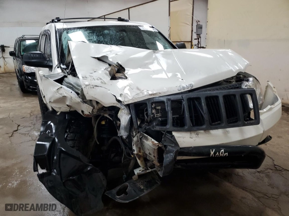 2008 Jeep Grand Cherokee Laredo with VIN 1J8HR48M38C222820, listed as a Copart auction lot 71939434 with 177,787 mi miles and Clean Title. Bid and sale history available at carsss.com. Image 5.