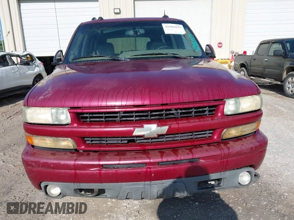 2004 Chevrolet Tahoe Z71 z VIN 1GNEK13T14R275140, wystawiony jako IAAI lot #41986825 z przebiegiem 256 057 mil mil oraz . Historia ofert i sprzedaży dostępna na DreamBid. Obrazek 6.