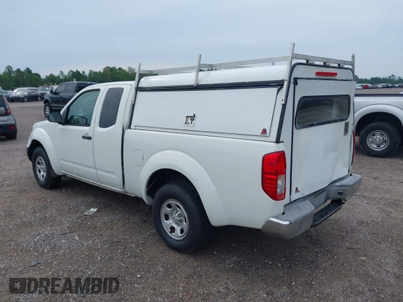 2015 Nissan Frontier SV with VIN 1N6BD0CT5FN715223, listed as a IAAI auction lot 42689996 with 166,446 mi miles and . Bid and sale history available at DreamBid. Image 3.