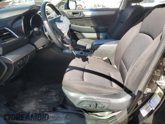2015 Subaru Legacy Premium z VIN 4S3BNBC66F3005264, wystawiony jako Copart lot #57573615 z przebiegiem Nie podano mil oraz Szkoda całkowita • Salvage title. Historia ofert i sprzedaży dostępna na DreamBid. Obrazek 7.