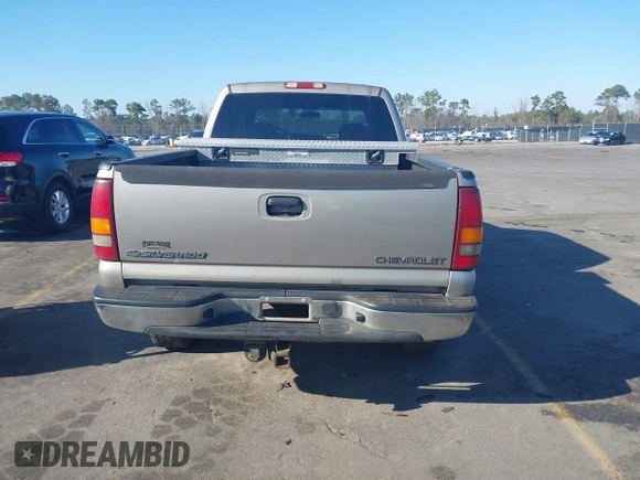 2002 Chevrolet Silverado 1500HD LT with VIN 1GCGK13U82F174704, listed as a IAAI auction lot 41618439 with 362,554 mi miles and . Bid and sale history available at DreamBid. Image 16.