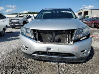 2015 Nissan Pathfinder S z VIN 5N1AR2MNXFC633135, wystawiony jako Copart lot #57804525 z przebiegiem 139 929 mil mil oraz Szkoda całkowita • Salvage title. Historia ofert i sprzedaży dostępna na DreamBid. Obrazek 5.