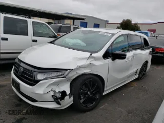2023 Honda Odyssey Sport z VIN 5FNRL6H79PB039121, wystawiony jako Copart lot #62663223 z przebiegiem 12 763 mil mil oraz Szkoda całkowita • Salvage title. Historia ofert i sprzedaży dostępna na DreamBid. Obrazek 1.