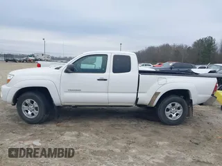 2011 Toyota Tacoma with VIN 5TFUU4EN1BX017921, listed as a IAAI auction lot 41500421 with 75,252 mi miles. Bid and sale history available at carsss.com. Image 14.