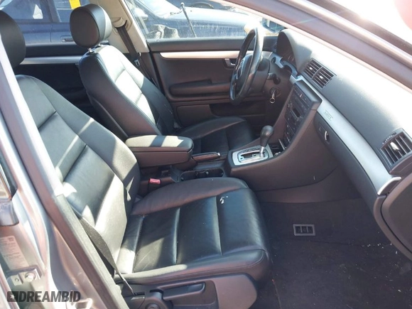 2006 Audi A4 2.0T with VIN WAUDF78E06A129574, listed as a IAAI auction lot 41691985 with 154,490 mi miles. Bid and sale history available at carsss.com. Image 5.