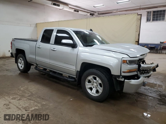2018 Chevrolet Silverado 1500 LT with VIN 2GCVKRECXJ1106940, listed as a Copart auction lot 52320385 with 101,205 mi miles and Clean Title. Bid and sale history available at DreamBid. Image 4.