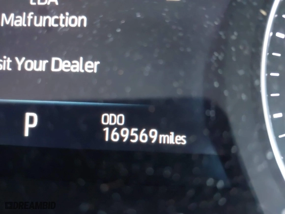 2019 Toyota Avalon Hybrid Limited with VIN 4T1B21FB1KU003112, listed as a IAAI auction lot 41610307 with 169,569 mi miles. Bid and sale history available at carsss.com. Image 16.