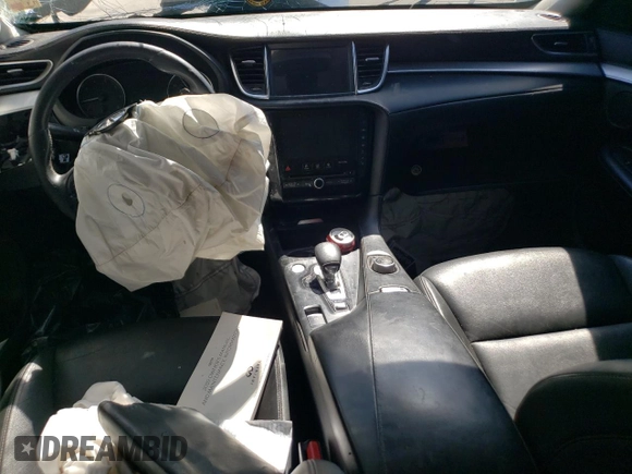 2019 Infiniti QX50 Luxe с VIN 3PCAJ5M1XKF137050, выставлен на аукционе Copart как лот 52307775 с пробегом Не указан миль и Списание • Salvage title. История ставок и продаж доступна на DreamBid. Изображение 8.