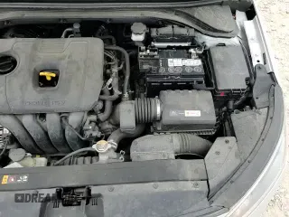 2019 Hyundai Elantra SE с VIN 5NPD74LF3KH416179, выставлен на аукционе Copart как лот 69047225 с пробегом 81 303 миль миль и Списание • Salvage title. История ставок и продаж доступна на DreamBid. Изображение 16.