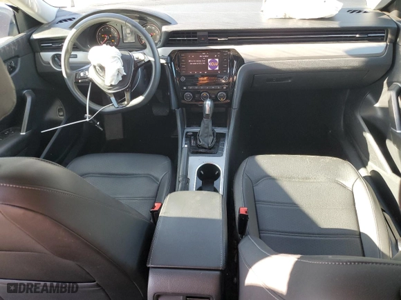 2021 Volkswagen Passat 2.0T SE with VIN 1VWSA7A39MC017324, listed as a Copart auction lot 46186355 with 39,885 mi miles and Salvage Title. Bid and sale history available at carsss.com. Image 8.